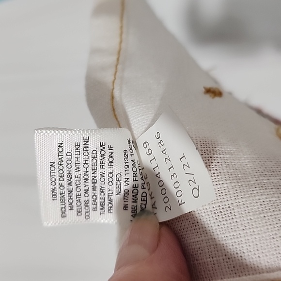 Threshold Christmas Embroidered Winter Scene Cocktail Napkins 5 pc. - Picture 7 of 9